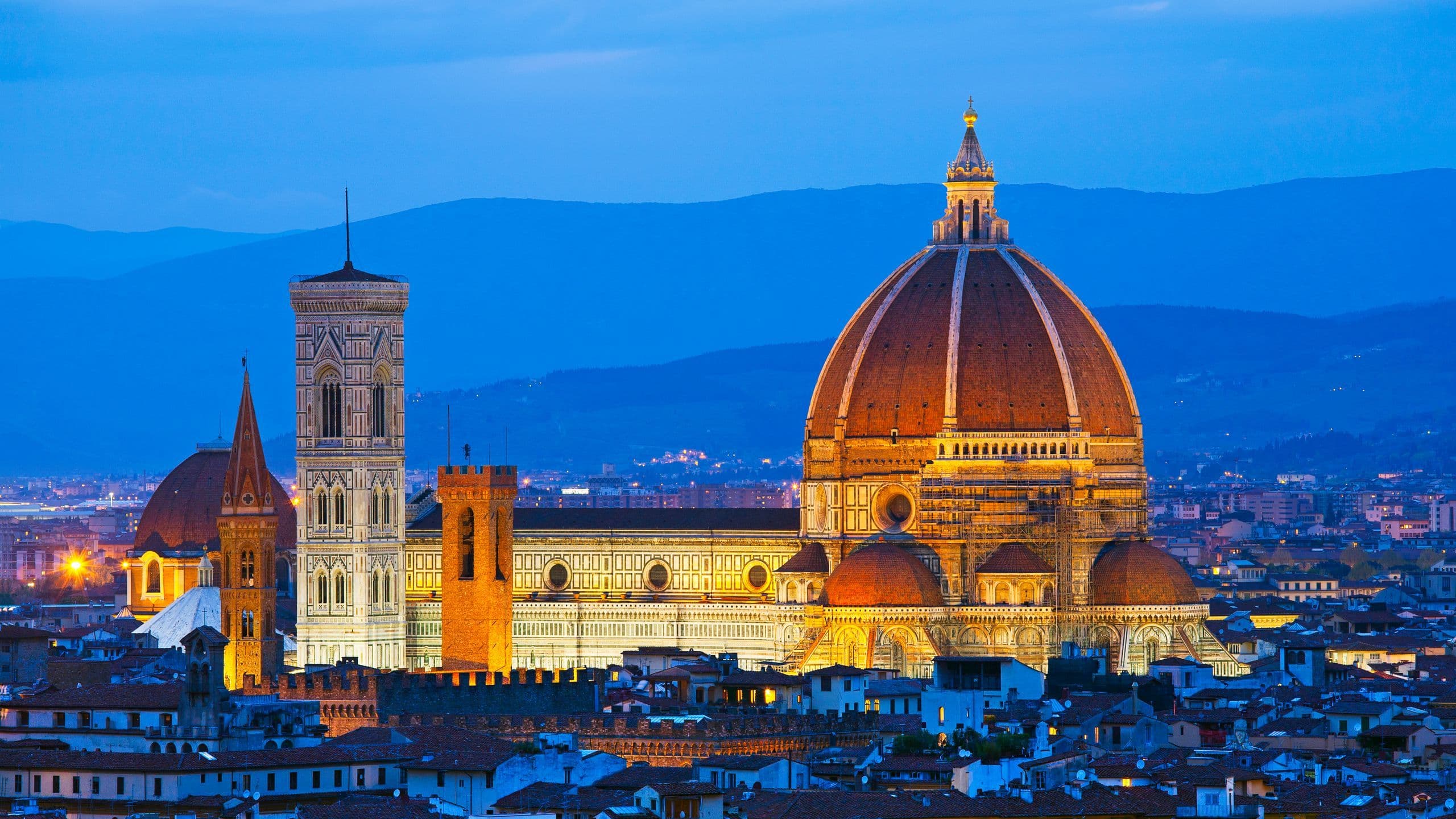 Il Duomo di Firenze al tramonto