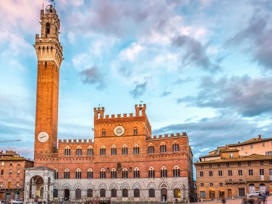 Palazzo Pubblico in Piazza del Campo a Siena